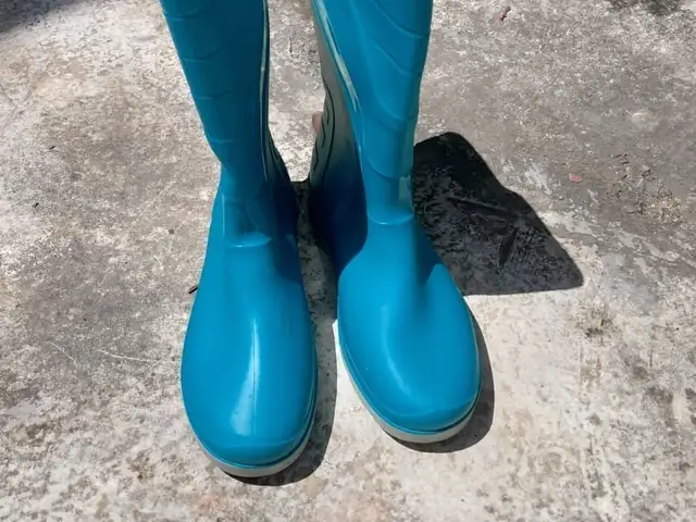 Boots, Charlieville