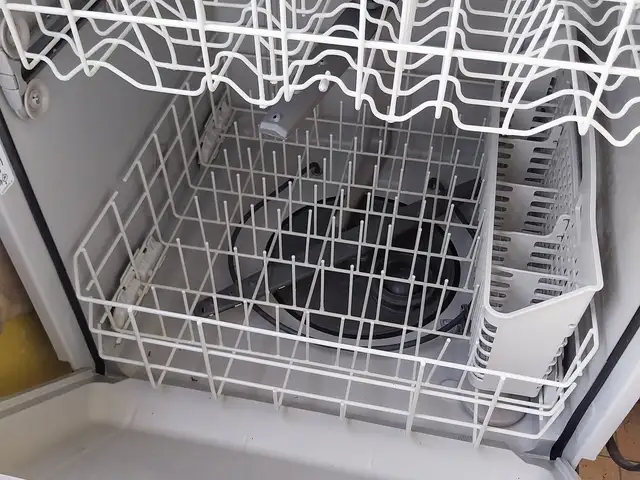 Dishwasher, Marabella