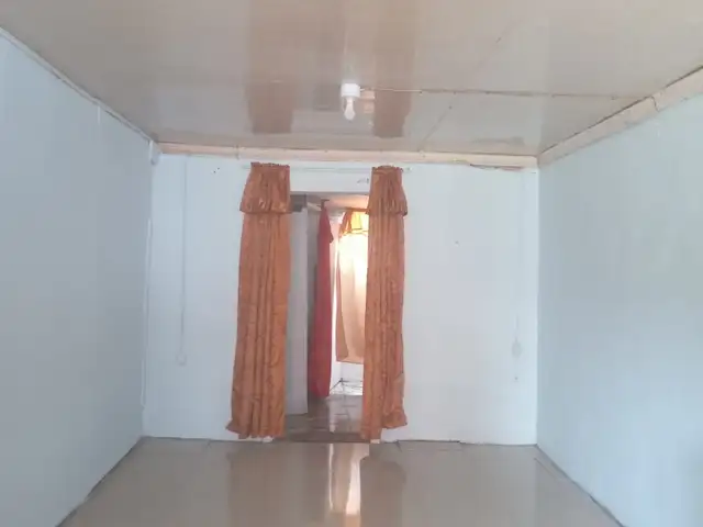 1-bedroom apartment in Pond st to rent, La Romain