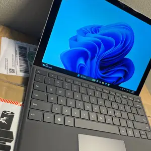 Microsoft Surface Pro4 12.3 128GB SSD 8GBRAM 2-In-1 Touch Laptop-Silver, San Fernando