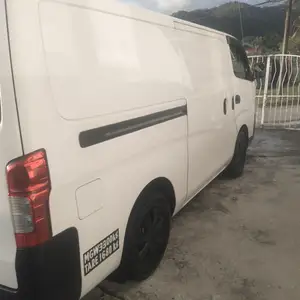 Nissan NV350