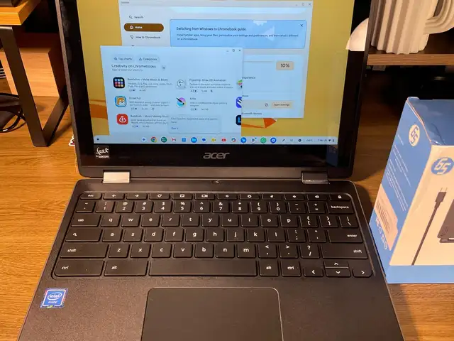 13inch Acer touchscreen laptop, Chase Village