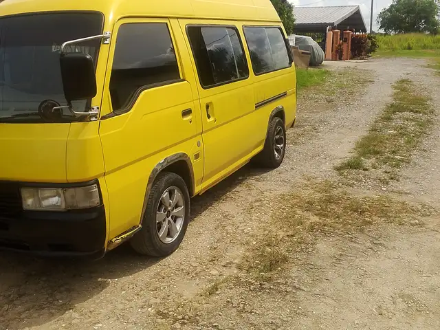 Nissan Caravan