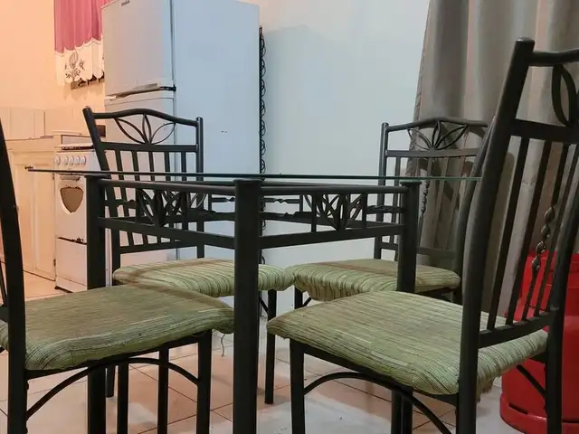5 Piece Glass Top Dining Set, Champs Fleurs