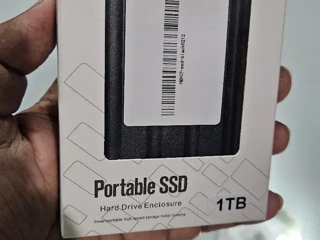 Portable 1TB SSD Hard Drive, Couva