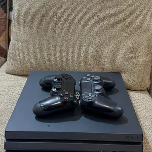 PlayStation 4 Pro, Diego Martin