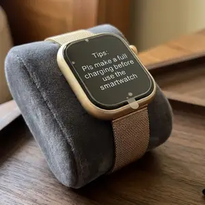 Unisex smartwatch with silicone and metal band. Waterproof &7 days of battery li, Diego Martin