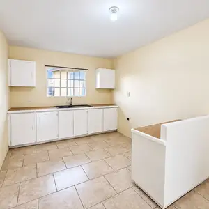 2-bedroom apartment in Tacarigua to rent, Tacarigua