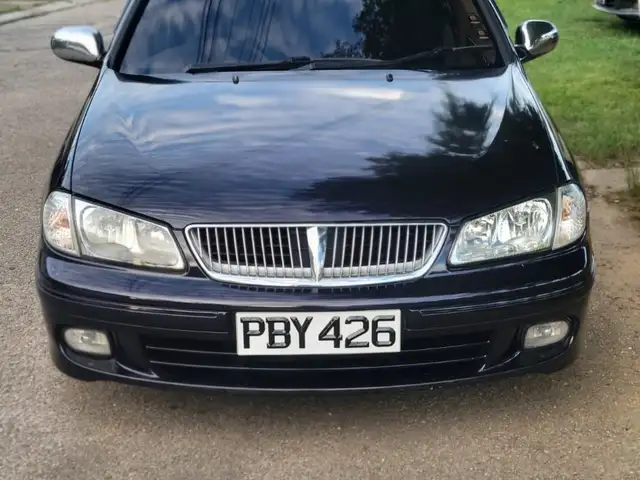 Nissan Almera