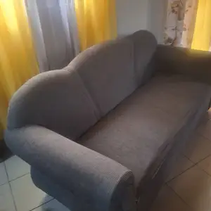 gret couch with pull overs, Santa Cruz
