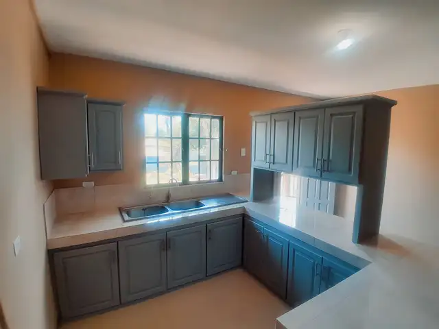 2-bedroom apartment in Samaroo Road, Aranguez to rent, Aranguez