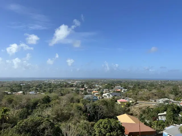 3-bedroom condo in Carnbee for sale, Riseland