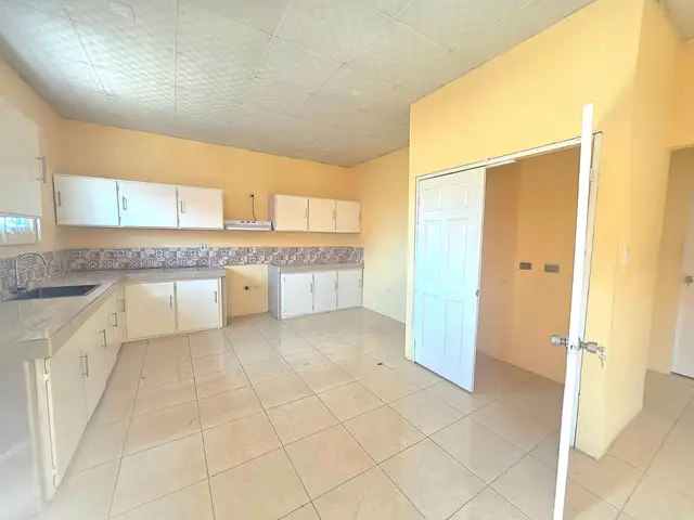  2-bedroom apartment in Rambhaju Street Aranguez to rent, Aranguez