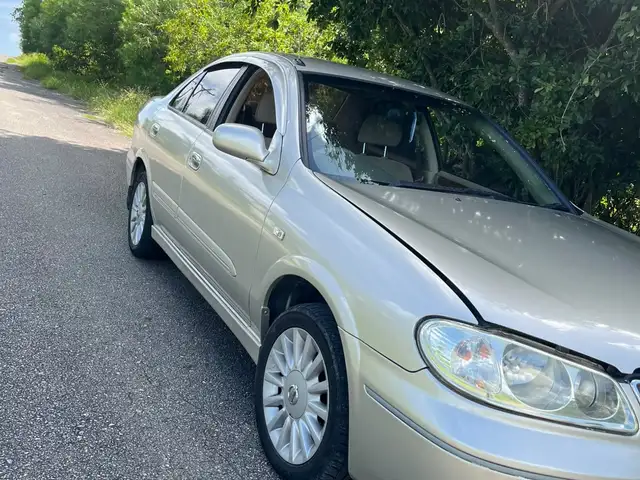 Nissan Almera