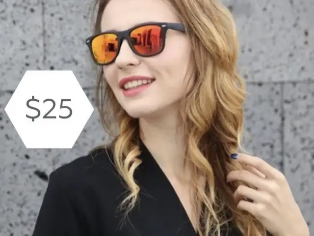 Mirrored wayfarers, Charlieville