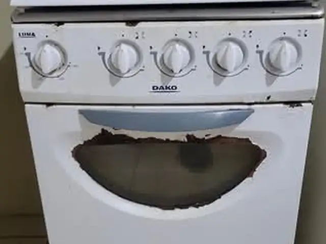Used Gas Stove, Champs Fleurs