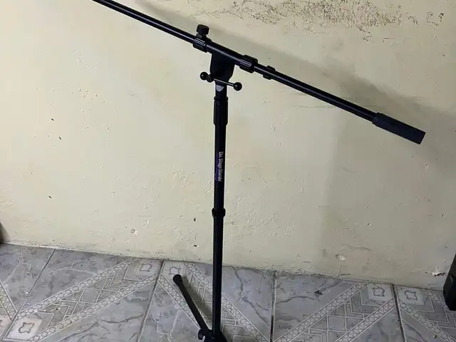 2 Mic Stand New Brand, Freeport