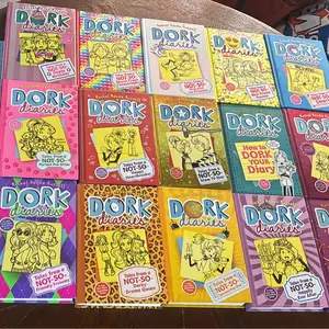 Dork diaries books, Las Lomas