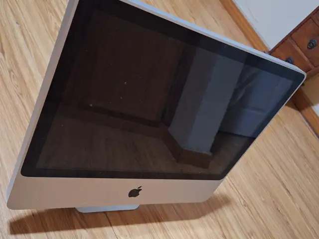 apple screen, Chaguanas