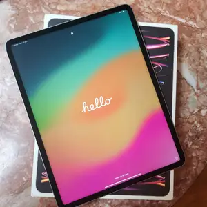 Apple iPad Pro 12.9-inch, 6th Generation with M2 chip and 128GB Storage, Gasparillo