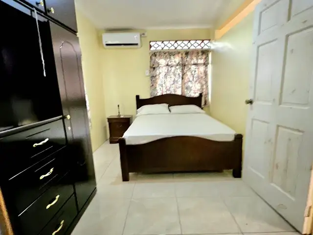 1-bedroom apartment in Seales Avenue to rent, Port of Spain
