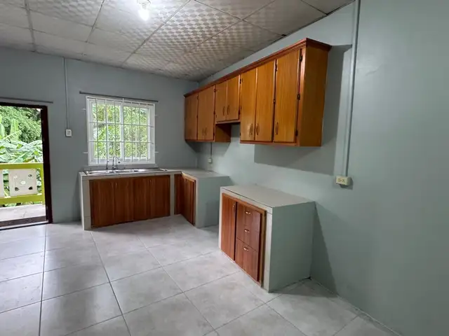2-bedroom apartment in St. Ann’s Garden’s, St. Ann’s to rent, St. Ann's