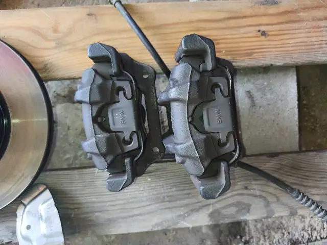 BMW F30 stock front brakes, Chaguanas