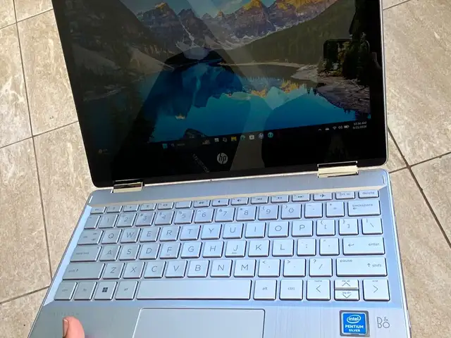 HP Pavilion x360, Aranguez