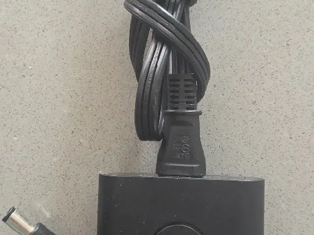 Dell 65w Laptop Charger, St. James
