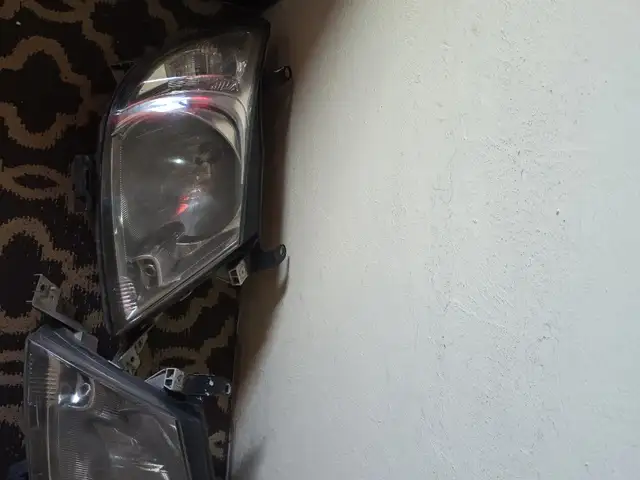 Hilux vigo 2005 / 2011 headlight, Chaguanas