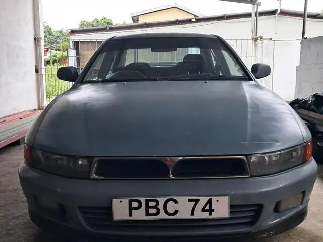 Mitsubishi Galant