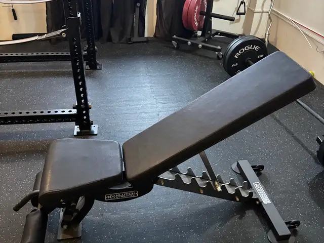 Klutch adjustable bench, D'abadie