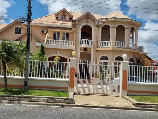1-bedroom apartment in Emerald Gardens, Charlieville, Chaguanas for sale, Charlieville