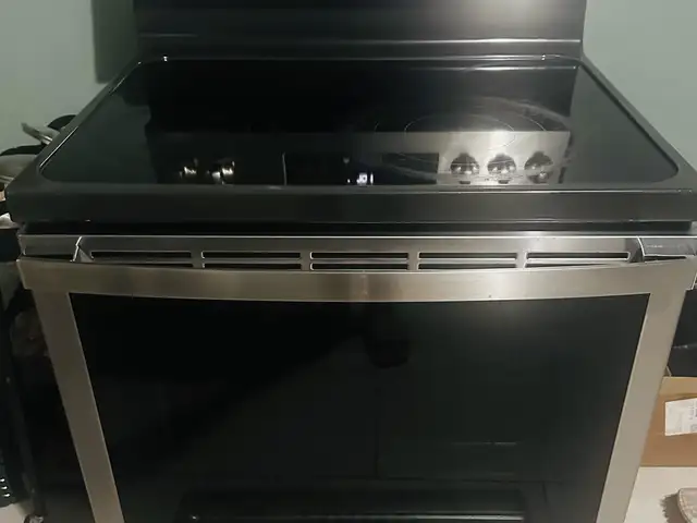 GENERAL ELECTRIC PROFILE 30 INCH STAINLESS STEEL 5 ELEMENTS FREE STANDING STOVE, El Socorro