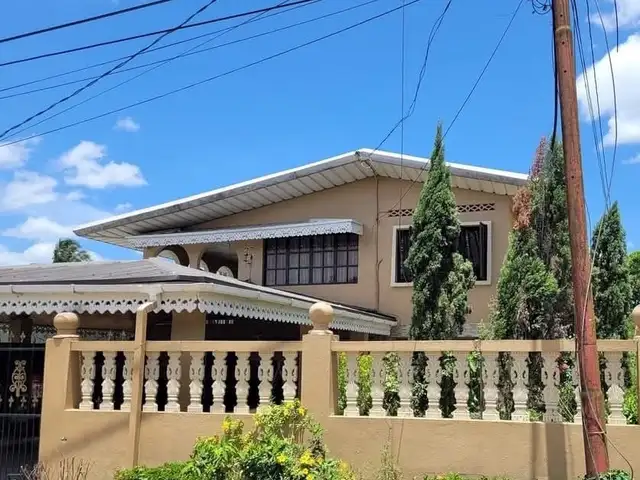 5-bedroom house in Chase Village for sale, Chase Village