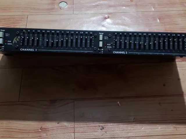 Wharfedale Pro 15 band equalizer, Arima