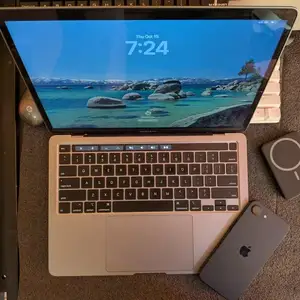 MacBook Pro 13 2020, Chaguanas