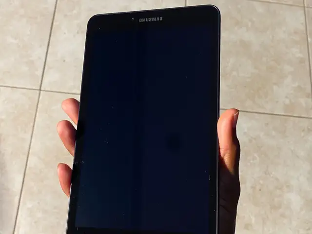 Samsung tabs, El Dorado
