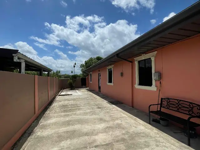  2-bedroom apartment in Chin Chin to rent, Cunupia