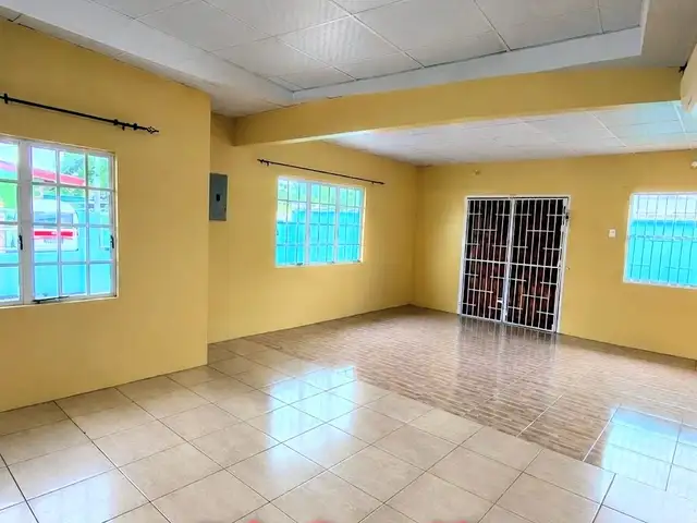  2-bedroom house in Mausica to rent, D'abadie