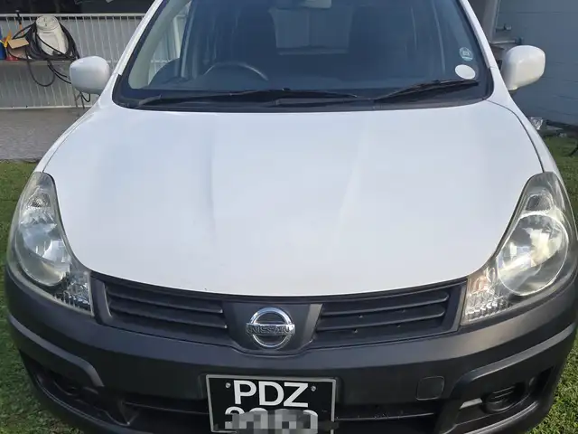 Nissan AD Wagon