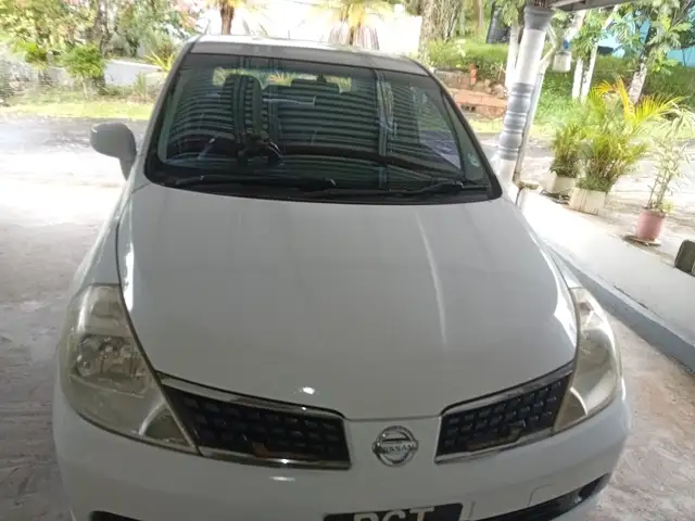 Nissan Tiida