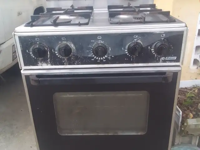 Stove, Longdenville