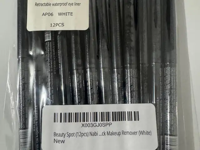 Nabi White eyeliner. Very refreshing outlook to outline ur eyes., Petit Valley