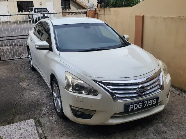 Nissan Altima