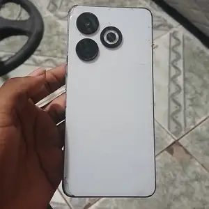 Infinix screen broken, California