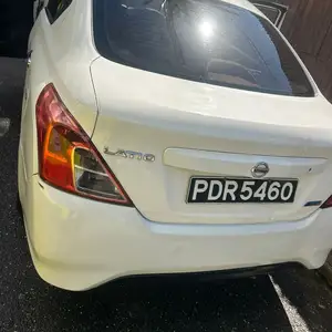 Nissan Versa