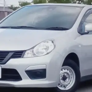 Nissan AD Wagon