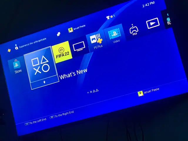PS4 Slim, Diego Martin