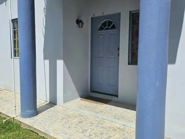3-bedroom townhouse in Santa Monica to rent, D'abadie